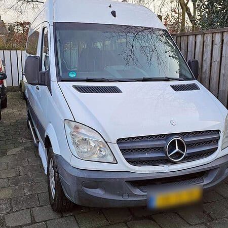 Bus gekocht van gulle donatie