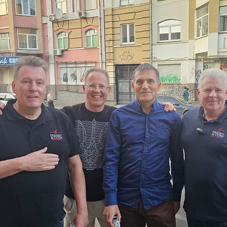 Noud en Guido van De Leeuw Kyiv ontmoeten Franky en Coen de Frietbakkers