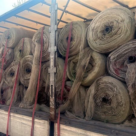 Truckload with flower bulb nets for Ukraine against drones