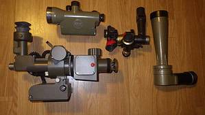 Veiligheidsbril en uitrusting voor medische of technische toepassingen.